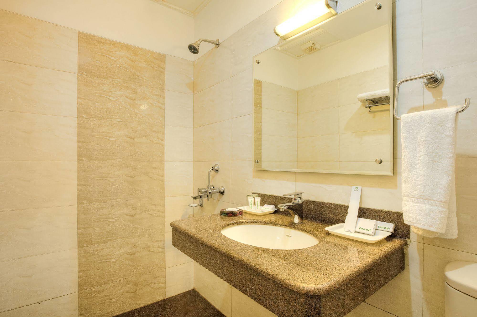 Mint Hotel Chandīgarh Esterno foto