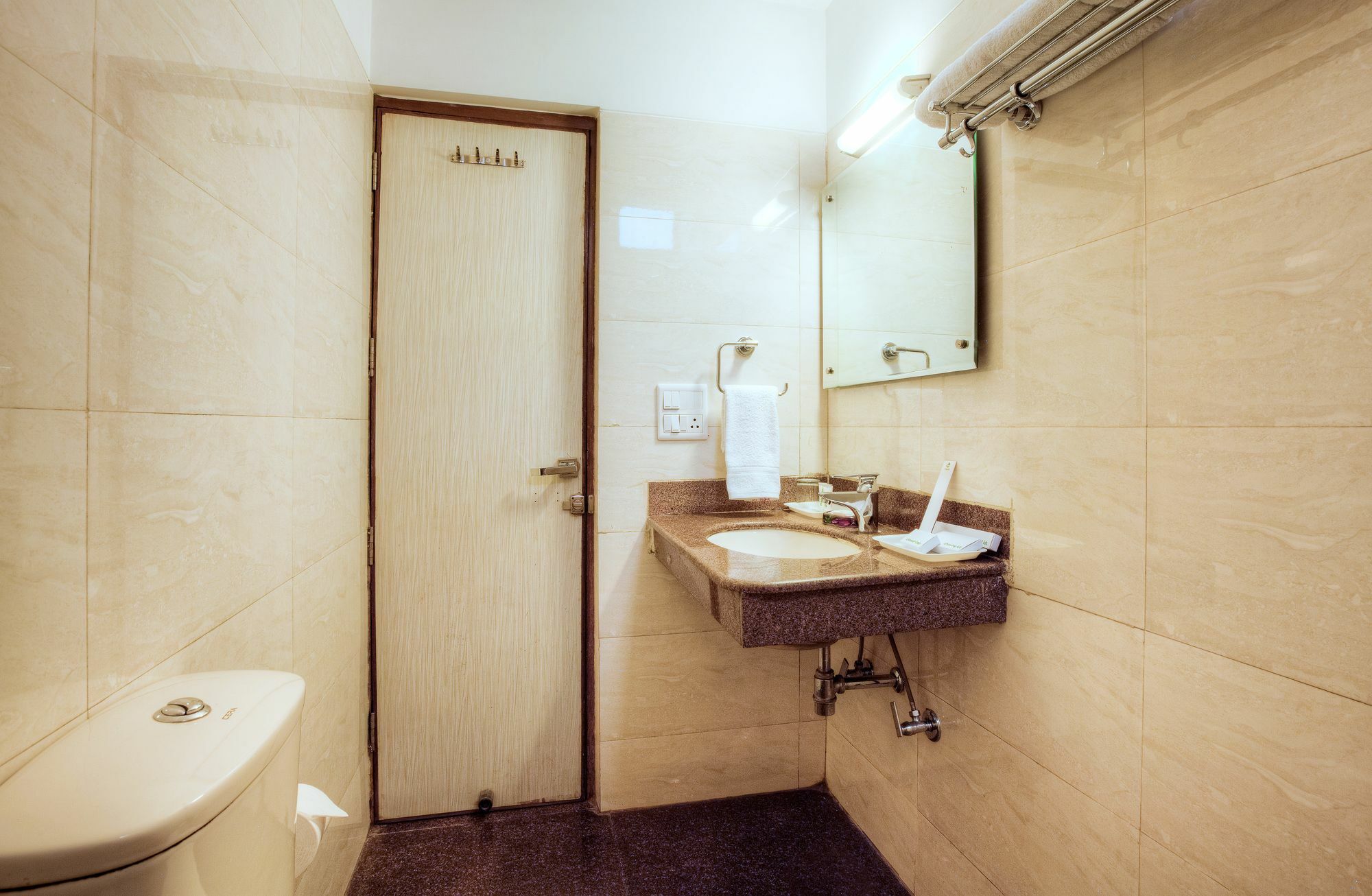 Mint Hotel Chandīgarh Esterno foto